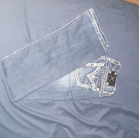 Miss Me Jeans - Picture 1 of 4
